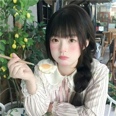 碧窗艳影